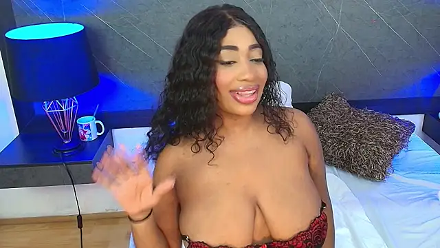 Snapshot of charlottebrowns_ chatting on 01.31.25 charlottebrowns online show from 01.31.25