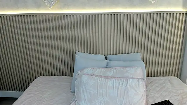 charlottebrowns  online show from 02.14.26