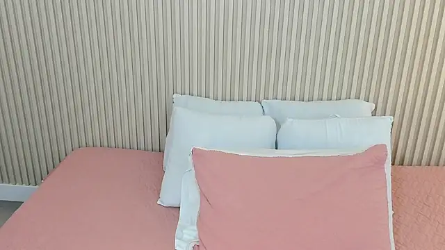 charlottebrowns  online show from 06.05.26