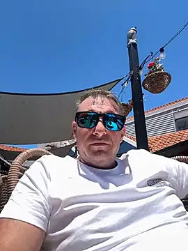 Snapshot of MrIsolated101 chatting on 01.11.25 MrIsolated101 online show from 01.11.25