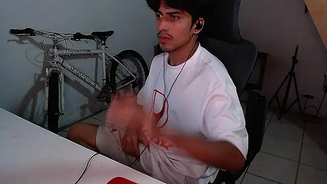 Thieves9 online show from 10.18.25