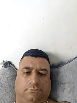 Santimepeo online show from 10.25.25