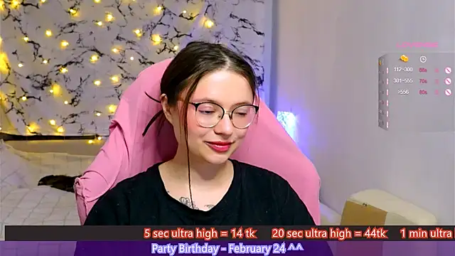 Snapshot of me__hanna chatting on 02.22.25 me hanna online show from 02.22.25