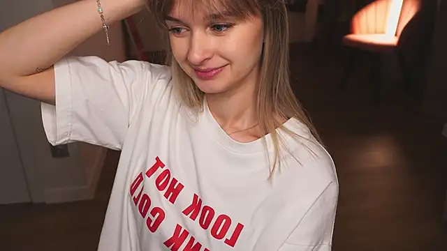 Snapshot of hereandnows_ chatting on 01.27.25 hereandnows online show from 01.27.25