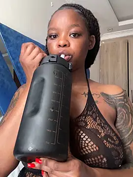 SexxyLunar online show from 04.22.26