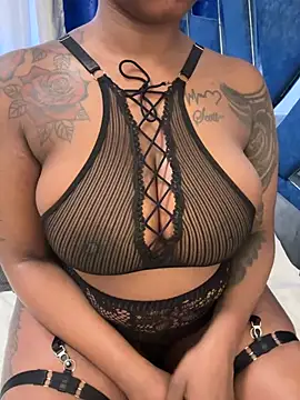 Snapshot of SexxyLunar chatting on 07.15.26 SexxyLunar online show from 07.15.26