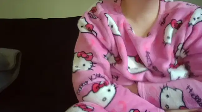 Snapshot of magical_mia chatting on 02.20.25 magical mia online show from 02.20.25