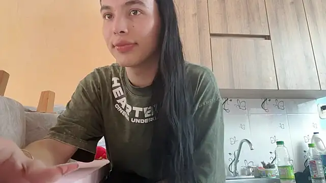 Snapshot of Samys_World chatting on 12.09.24 Samys World online show from 12.09.24