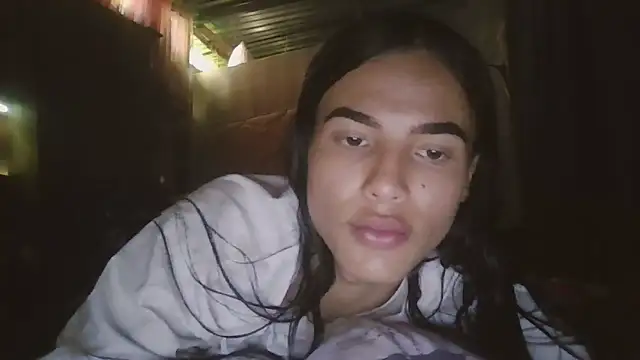 Snapshot of Samys_World chatting on 10.06.25 Samys World online show from 10.06.25