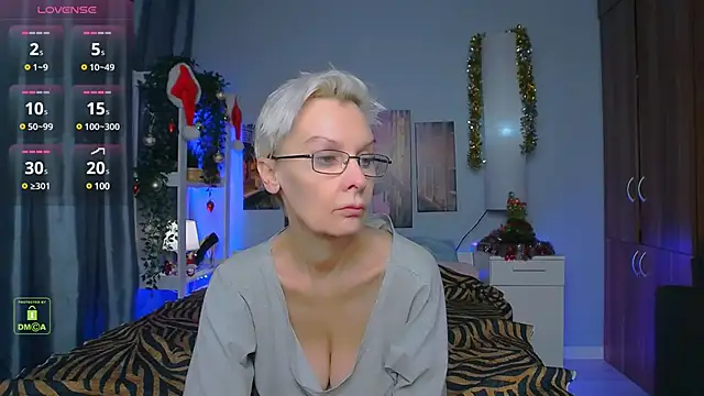 HelgaHimmell online show from 12.21.24