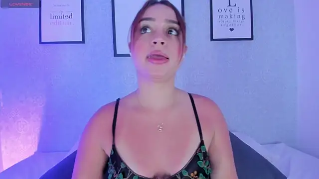 Snapshot of sophia_98 chatting on 03.17.25 sophia 98 online show from 03.17.25