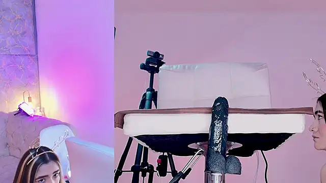 Snapshot of Angelst__ chatting on 02.11.26 Angelst online show from 02.11.26