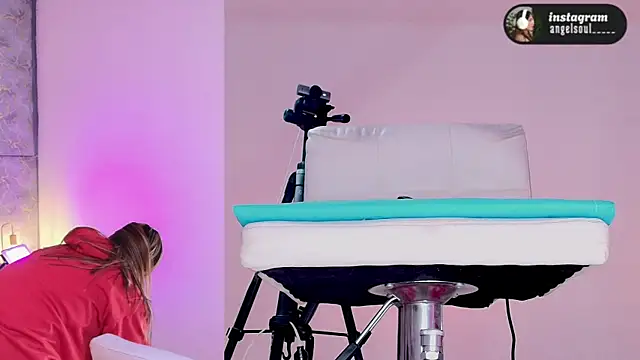 Snapshot of Angelst__ chatting on 02.13.26 Angelst online show from 02.13.26