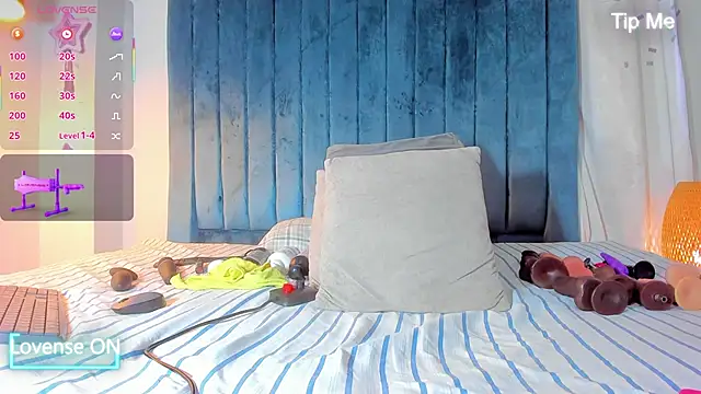 blondehorny69 online show from 09.23.25