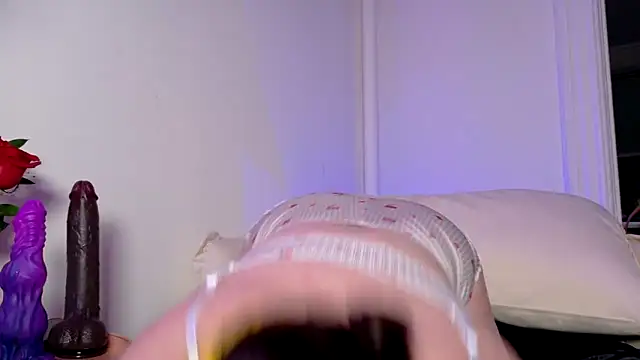 quinnmariexo online show from 02.20.26