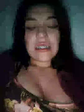 Snapshot of Sophie-hatter chatting on 12.28.24 Sophie-hatter online show from 12.28.24