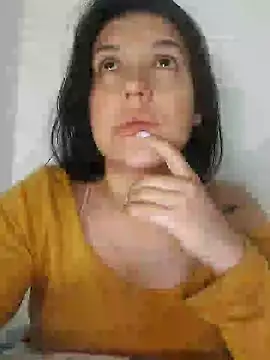 Snapshot of Sophie-hatter chatting on 01.04.25 Sophie-hatter online show from 01.04.25