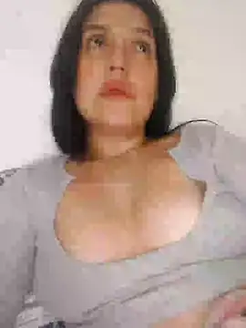 Snapshot of Sophie-hatter chatting on 01.09.25 Sophie-hatter online show from 01.09.25