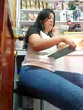 Snapshot of Sophie-hatter chatting on 01.15.25 Sophie-hatter online show from 01.15.25