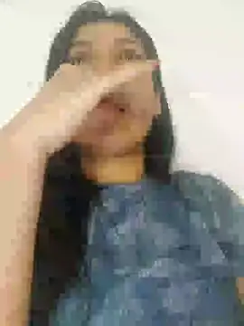 Snapshot of Sophie-hatter chatting on 01.22.25 Sophie-hatter online show from 01.22.25