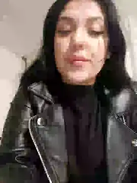 Snapshot of Sophie-hatter chatting on 01.30.25 Sophie-hatter online show from 01.30.25