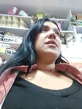 Snapshot of Sophie-hatter chatting on 02.13.25 Sophie-hatter online show from 02.13.25