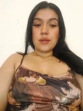 Snapshot of Sophie-hatter chatting on 03.05.25 Sophie-hatter online show from 03.05.25