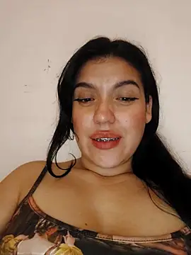 Snapshot of Sophie-hatter chatting on 03.05.25 Sophie-hatter online show from 03.05.25