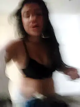 Snapshot of Sophie-hatter chatting on 03.17.25 Sophie-hatter online show from 03.17.25