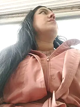 Snapshot of Sophie-hatter chatting on 03.18.25 Sophie-hatter online show from 03.18.25