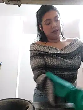 Snapshot of Sophie-hatter chatting on 03.21.25 Sophie-hatter online show from 03.21.25