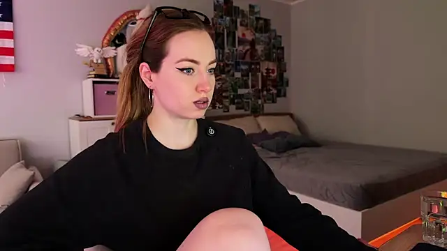 LinaWitch online show from 03.18.26