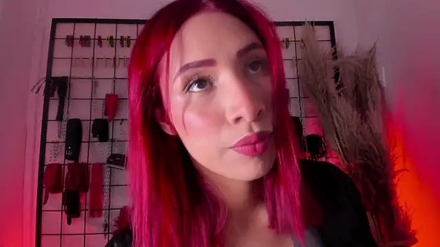 charrlotte quinn online show from 10.09.25