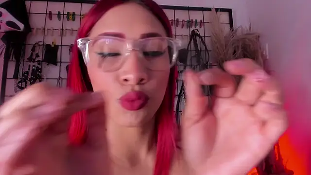 charrlotte quinn online show from 12.05.25