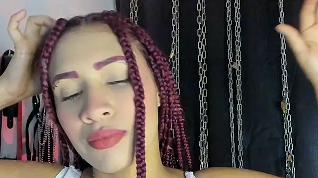 Snapshot of charrlotte_quinn chatting on 07.14.26 charrlotte quinn online show from 07.14.26