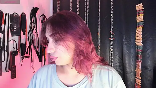 Snapshot of charrlotte_quinn chatting on 07.21.26 charrlotte quinn online show from 07.21.26