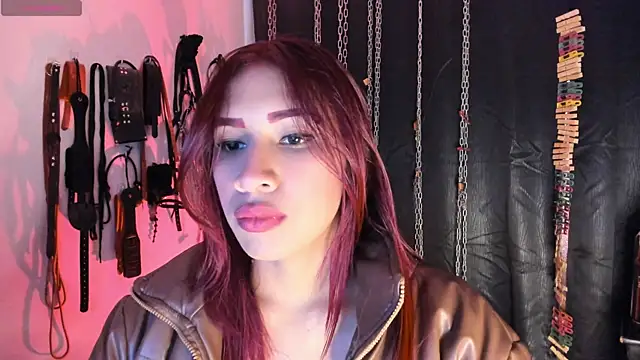 Snapshot of charrlotte_quinn chatting on 07.27.26 charrlotte quinn online show from 07.27.26
