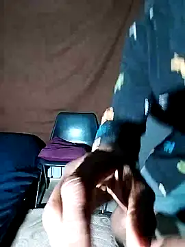 Snapshot of Fuckbudiez chatting on 09.29.25 Fuckbudiez online show from 09.29.25