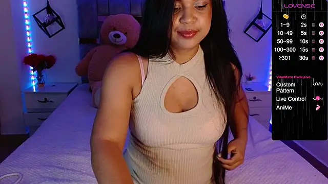 Snapshot of sofia_burman chatting on 11.14.25 sofia burman online show from 11.14.25