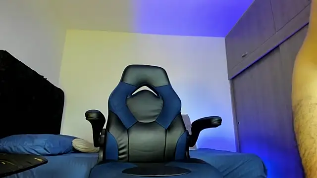 male pussy online show from 10.02.25