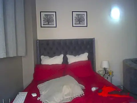 Snapshot of yummydoll97 chatting on 12.17.24 yummydoll97 online show from 12.17.24