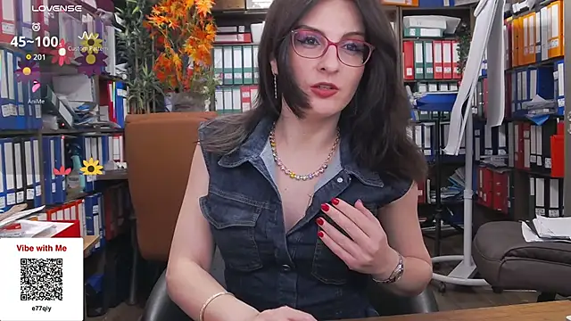 Snapshot of classyladyrellax chatting on 03.04.26 classyladyrellax online show from 03.04.26