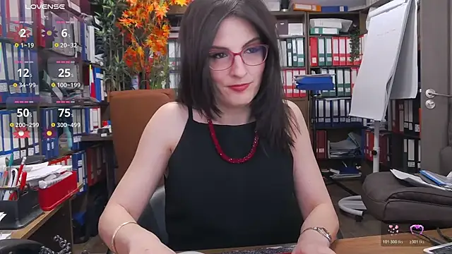 Snapshot of classyladyrellax chatting on 03.06.26 classyladyrellax online show from 03.06.26