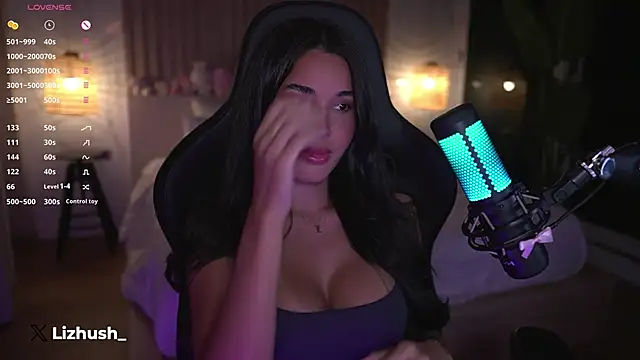 Lizhush  online show from 02.18.25