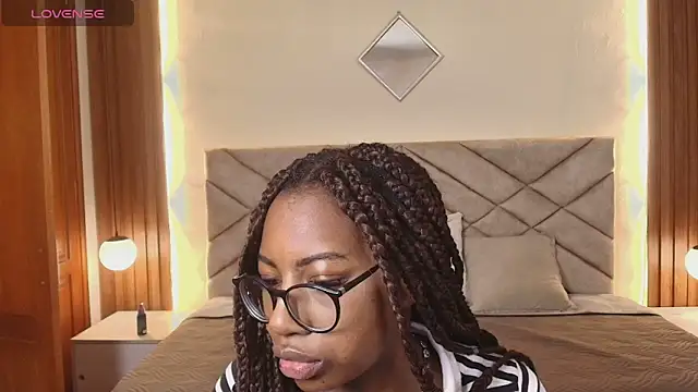 Raquel jones online show from 04.29.26