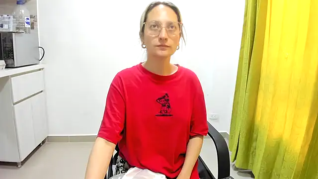 Adele johnsonn1 online show from 12.31.24