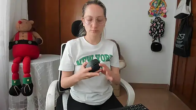 Snapshot of Adele_johnsonn1 chatting on 05.28.26 Adele johnsonn1 online show from 05.28.26