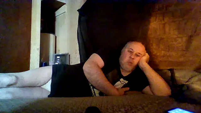 Nightshade7712 online show from 11.20.25