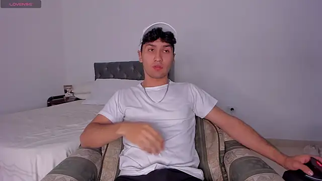 Valerio James7 online show from 01.21.25