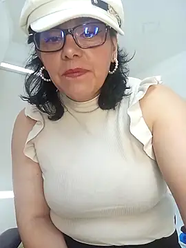 Natasha milf   online show from 03.10.25